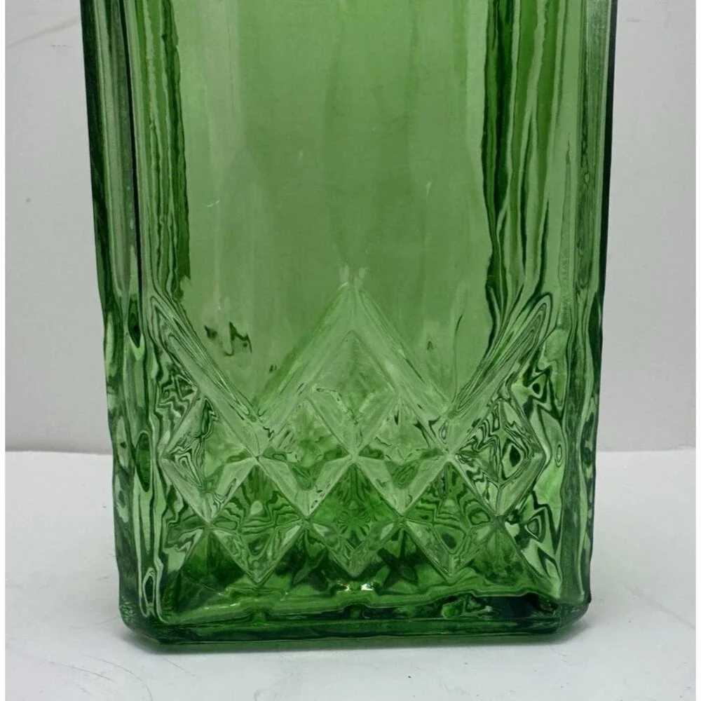 Emerald Green Glass Whiskey Decanter 10